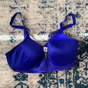 Brooks brand running workout bra. NWOT